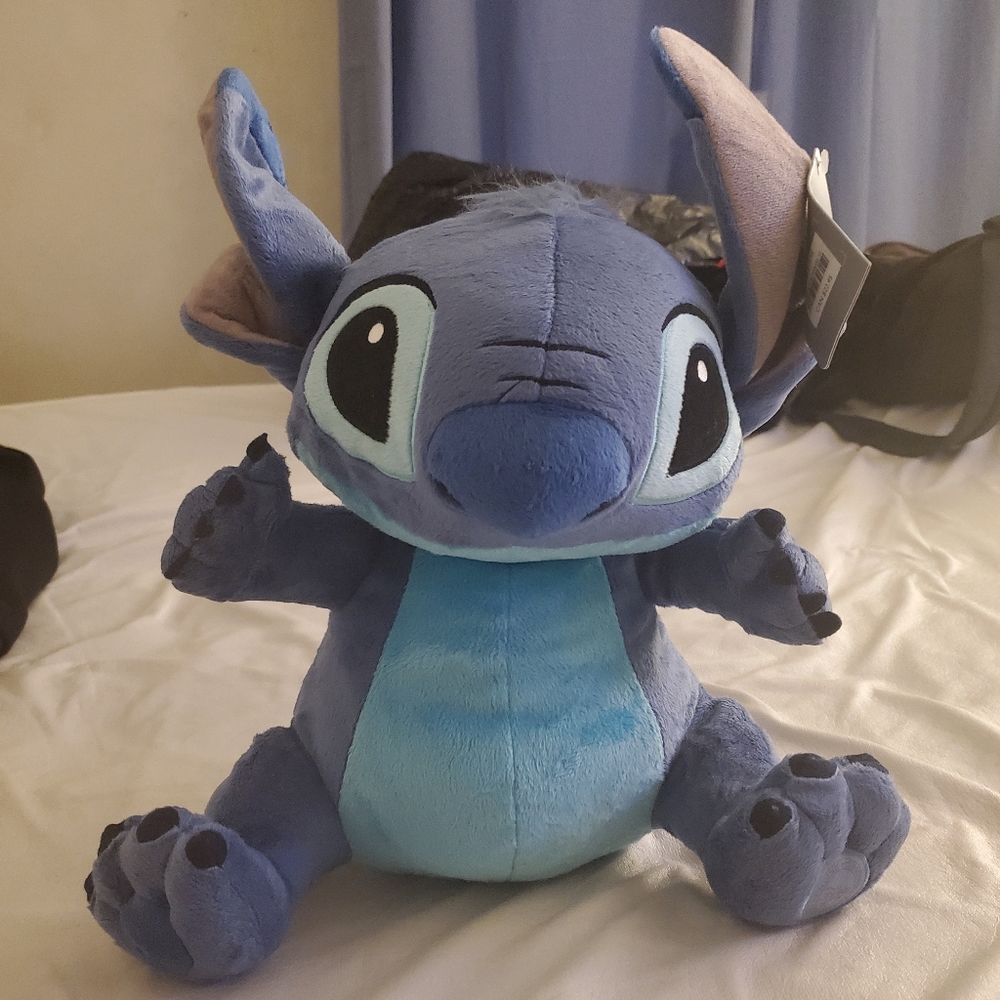 The Disney Store Lilo & Stitch Plush (Brand New OG Tag Still On)